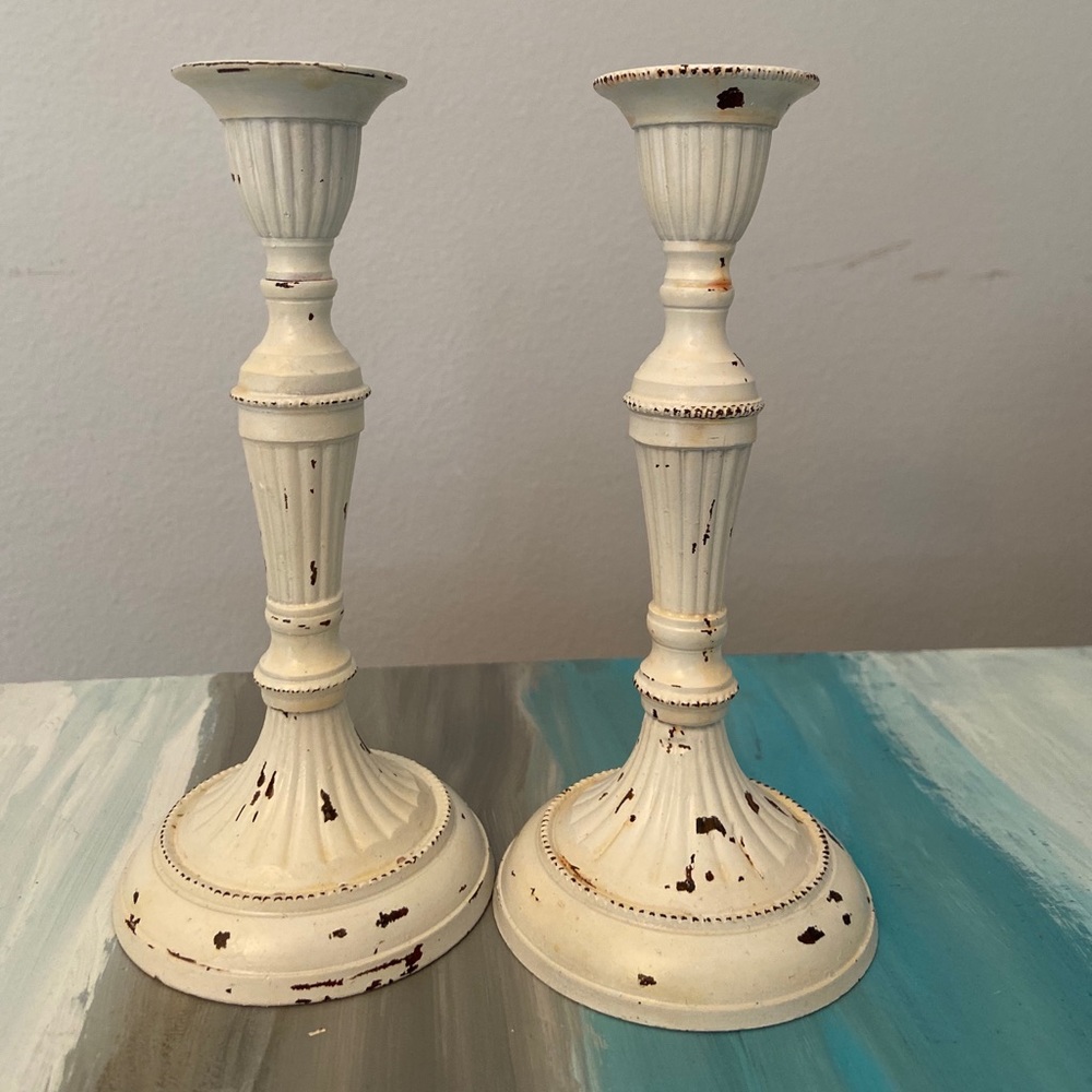 ❤️Solid Iron rustic candlestick holders.